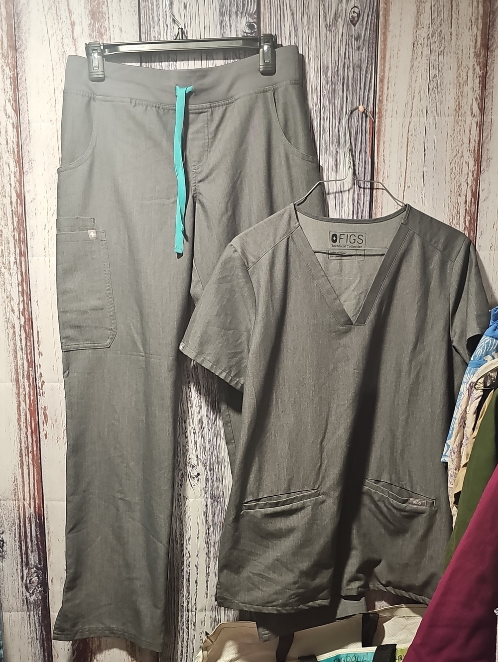 Figs Gray Scrub Top and Jogger Pants with Teal Drawstring